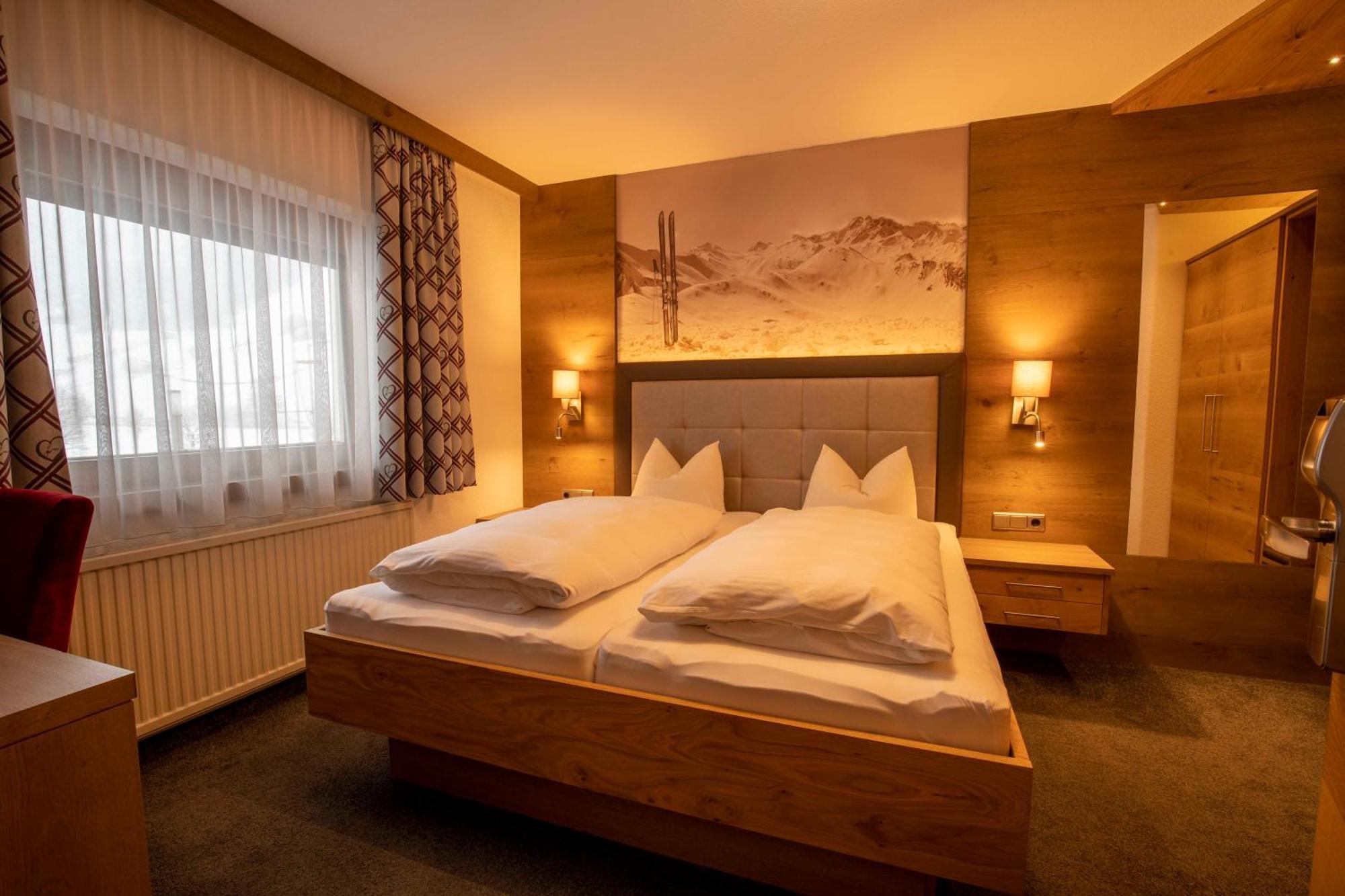 Gidis Hof Hotell Ischgl Exteriör bild