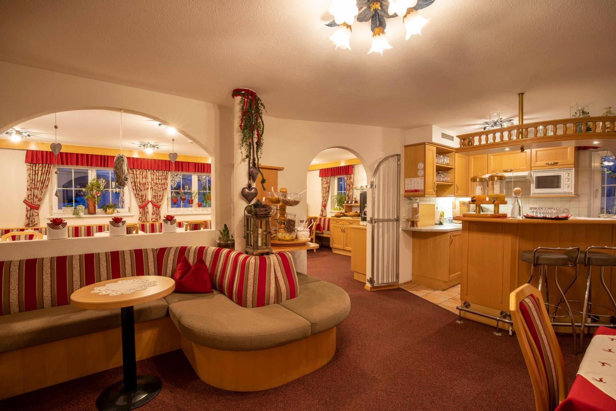 Gidis Hof Hotell Ischgl Exteriör bild