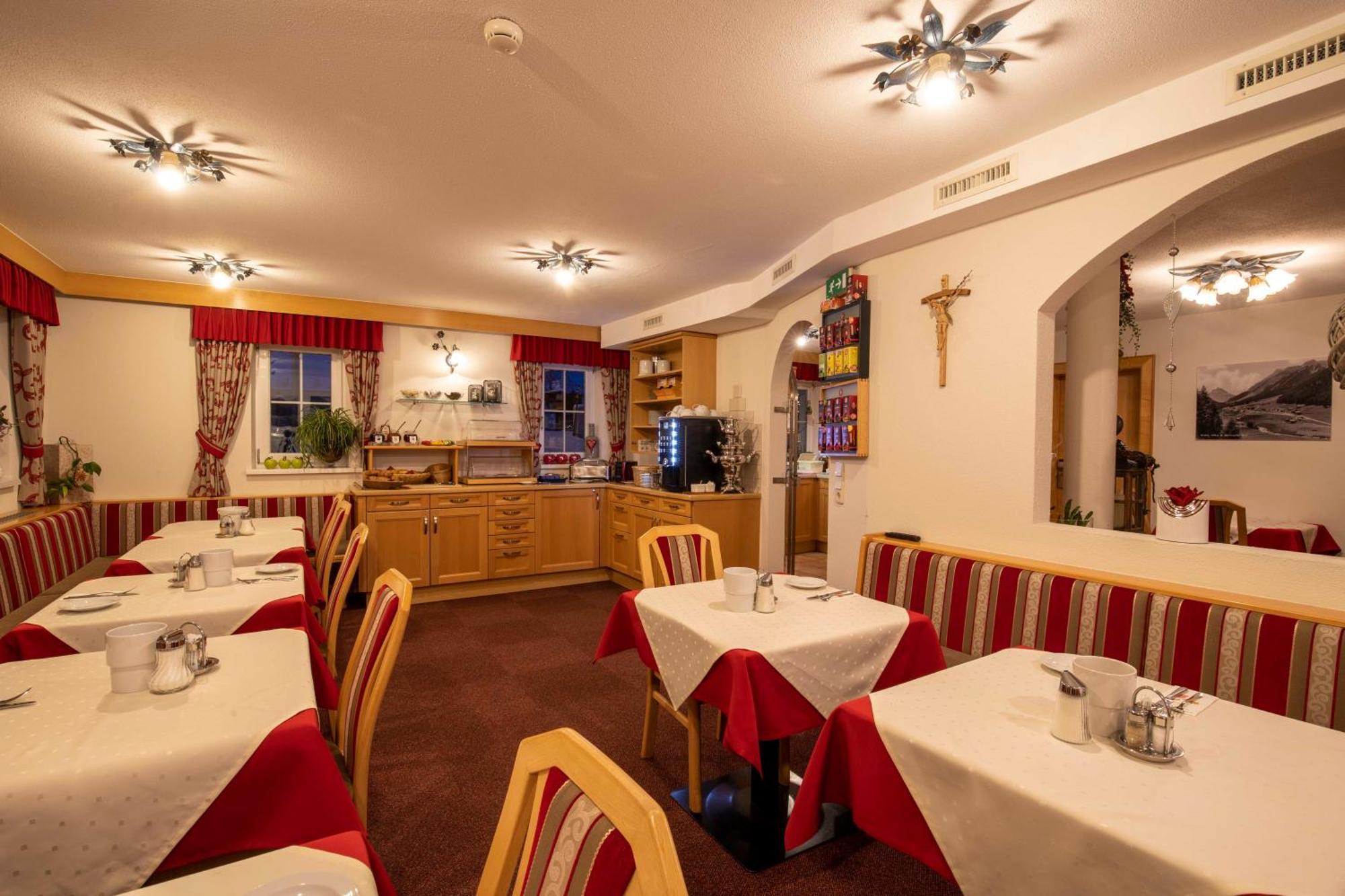 Gidis Hof Hotell Ischgl Exteriör bild
